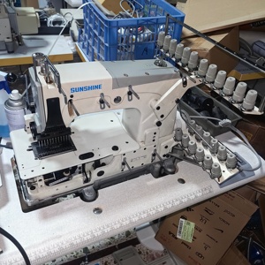 Máquina de Coser Computarizada Sunshine de 12 Agujas y 21 Hilos con Motor Central, Velocidad de 12 mm de Grosor, para Uso Doméstico - Product Image 1