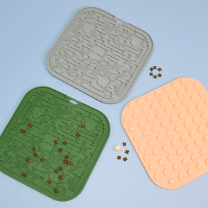 Alfombrilla de Silicona para Lamer para Mascotas, Diseño Nuevo, para Alimentar y Entretener a los Perros con Mantequilla de Maní, Reduce el Aburrimiento - Product Image 4