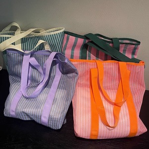 Bolso de hombro de malla de gran capacidad para mujer, bolso de viaje para la playa, bolsa de almacenamiento de juguetes para niños, bolso tote hueco de estilo urbano y sencillo - Product Image 1