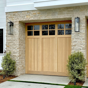 <span class=keywords><strong>Porte</strong></span> <span class=keywords><strong>de</strong></span> <span class=keywords><strong>garage</strong></span> en bois moderne avec fenêtre en verre Design <span class=keywords><strong>de</strong></span> chariot Portes basculantes sectionnelles en bois électriques pour villas - Product Image 6