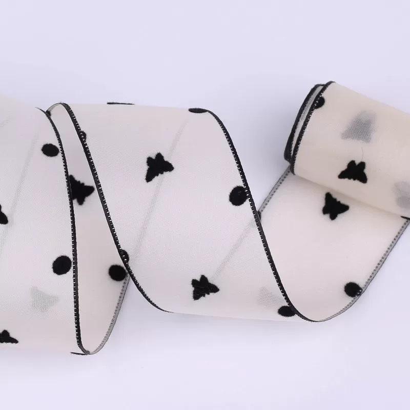 Riz blanc à pois papillon