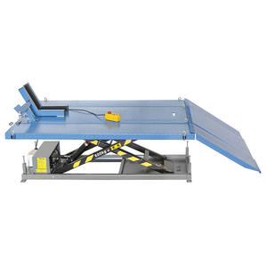 Elevador de Tijera Electrohidráulico Fervi, Capacidad 600 kg, Equipo de Taller para Motocicletas y Cuatrimotos, Construcción de Acero - Product Image 1