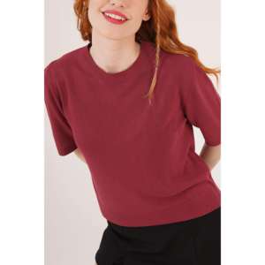 Blusa de Lycra de Manga Corta y Cuello Redondo para Mujer, Camiseta de Punto Delgada Color Borgoña al por Mayor - Product Image 5