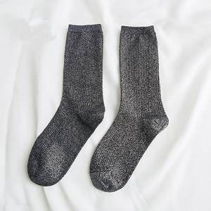 लोकप्रिय वसंत शरद ऋतु की महिलाओं ने चिक फैशन की महिला धातु के मोजे चमकदार चमकदार चमकदार शीनी यार्न महिला सोने के मोजे - Product Image 6