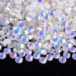 Oleeya Vente en gros Strass en verre à dos plat, nouveaux coloris opale lumineux, effet diamant, pour nail art et mariages - Product Image 4