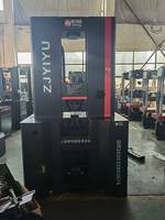 Máquina de Ensayo de Tracción y Compresión Hidráulica Universal Controlada por Computadora YIYU ISO CE ASTM con 1 Año de Garantía y Precisión de Nivel 0.5