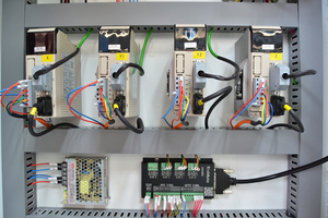 中国木材切削彫刻機1300x2500 1325 <span class=keywords><strong>CNC</strong></span>ルーターフライスマシンアルミ木工 - Product Image 6