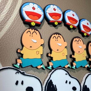 Etiquetas de transferencia de calor de TPU con logotipo en relieve 3D de diseño profesional, etiquetas de silicona y PVC para ropa, en oferta. - Product Image 2