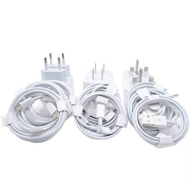 UK Type-C Wall Charger Block USB-C Travel Adapter PD 20W QC3.0 Fast Charging for Iphone 17/16/15 Pro Mobile Phones Earphones