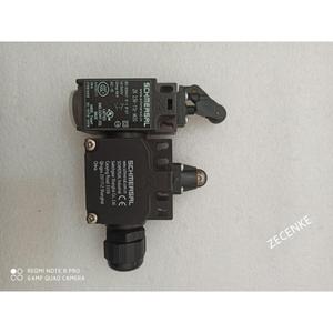 Neuf dans sa boîte, interrupteur de fin de course SCHMERSAL ZK236-11Z-M20 - Product Image 1