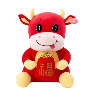 Hadiah Festival boneka hewan sapi lembut, mainan mewah sapi merah dengan tas keberuntungan untuk anak-anak