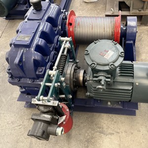 5 Ton Light Duty <strong>Steel</strong> Hydraulic <strong>Winch</strong> Cable <strong>Drum</strong> Anchor Diesel <strong>Winch</strong> Featuring <strong>Steel</strong> Gearbox Pump Engine Motor Core Components - Product Image 5