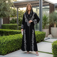 Robe Abaya Modeste et Respirante Perlée Grande Taille pour Femme Musulmane, Idéale pour l'Aïd, les Mariages et le Quotidien, avec Doublure et Hijab