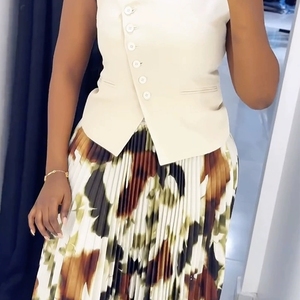 Conjuntos de Falda y Top Asimétrico sin Mangas con Botones y Estampado Floral para Mujer - Product Image 3