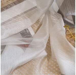 Les rideaux en gaze sont légers <span class=keywords><strong>et</strong></span> luxueux, <span class=keywords><strong>et</strong></span> les rideaux occultants de haute qualité sont translucides <span class=keywords><strong>et</strong></span> opaques. - Product Image 4