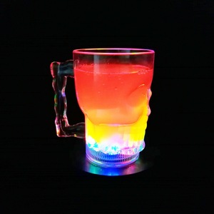 PS <strong>Halloween</strong> LED Flashing Plastic Skull Mug Classic Style Beer Steins for Food Safety Light up <strong>Cup</strong> - Product Image 5