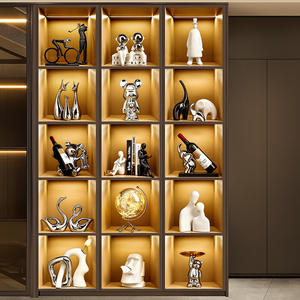 2026 Vente en gros Meuble à <span class=keywords><strong>vin</strong></span> de luxe haut de gamme en forme d'ours, style animalier créatif, émaillé rouge, ornement décoratif lumineux pour salon et maison - Product Image 4