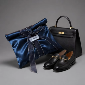 Pochette <span class=keywords><strong>de</strong></span> luxe GXS bleu marine en satin anti-poussière avec nœud en ruban <span class=keywords><strong>de</strong></span> soie pour emballage cadeau, bijoux <span class=keywords><strong>de</strong></span> mariage, <span class=keywords><strong>chaussures</strong></span>, sacs – Vente en gros - Product Image 4