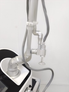 Machine de découpe au CO2 2026, esthétique et performante, pour estomper les rides, machine de beauté fractionnelle au CO2 avec refroidissement par air - Product Image 6