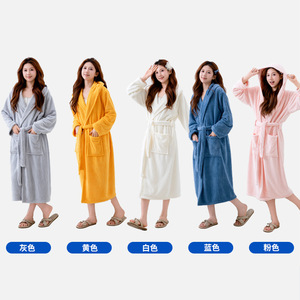 Peignoir en polaire corail Chu Hui, épais, à capuche, unisexe adulte, pour l'automne et l'hiver, avec poches - Product Image 3