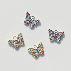 Pendentif papillon en alliage de zinc, peint à l'huile, double face, pour la fabrication de boucles d'oreilles, composants de bijoux - Product Image 1
