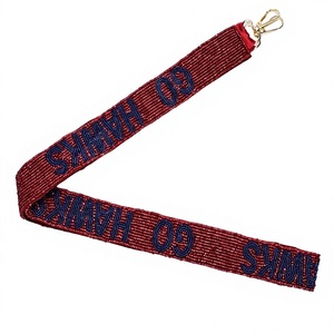 CRYSTAL CRAFT Sangle de sac vintage élégante avec ruban rouge et motif textuel GO HAWKS perlé, quincaillerie dorée, crochet de sac écologique - Product Image 1