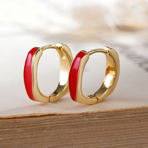 Orecchini Minimalisti in Smalto per Donne, Gioielli Eleganti per l'Uso Quotidiano - Product Image 5