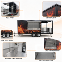 Remorque alimentaire commerciale avec aménagement d'équipement personnalisé et véranda extérieure pour service de restauration BBQ