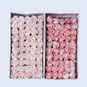 Jabón de <span class=keywords><strong>cabeza</strong></span> de flor grande de tres capas hecho a mano, rosa, Material grueso, efecto de salpicaduras de agua para Navidad, decoración del Día de San Valentín - Product Image 2