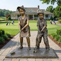Sculpture de groupe de deux enfants jouant au golf en bronze, style antique grandeur nature, pour cour, statue en bronze