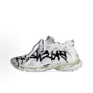Sneakers da <span class=keywords><strong>Uomo</strong></span> 2026 Luxury Designer Graffiti Runner, <span class=keywords><strong>Scarpe</strong></span> Chunky Distressed con Plateau, <span class=keywords><strong>Nere</strong></span> Rosse in Mesh Traspirante, Stile Cyberpunk - Product Image 5