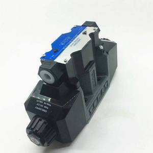 Vannes de commande à solénoïde DG4V-5-6C-M-PL-T-6-50 DG4V-3-0AL-M-P7-T-7-54 Solénoïde hydraulique - Product Image 1