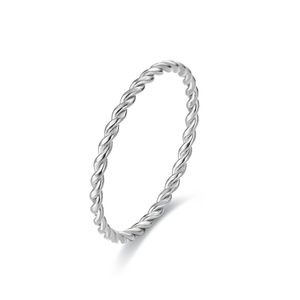 Anillo Apilable de Acero Inoxidable con Diseño de Cuerda Trenzada en Acabado Dorado, Oro Rosa y Plateado - Product Image 4