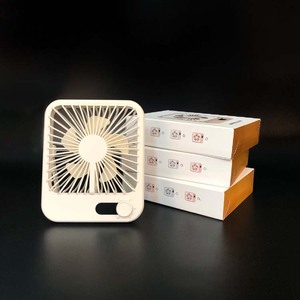 Ventilador de escritorio USB recargable Mini VENTILADOR DE MESA Mini plegable USB portátil pequeño ventilador de escritorio - Product Image 4