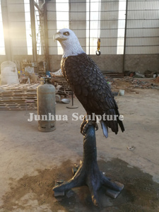 Bronze <span class=keywords><strong>D</strong></span>'art de Grande Taille En Métal Oiseau Bronze Aigle Statue Assis Dans L'arbre - Product Image 3