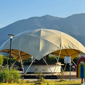 Tente d'hôtel ronde blanche imperméable et résistante au vent pour le camping en plein air avec structure en aluminium, 1 porte, pour usage en resort - Product Image 4