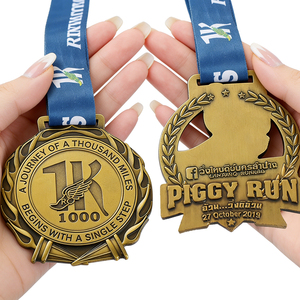Médaille sportive personnalisée avec logo, design sur mesure, en métal émaillé 3D, souvenir de course à pied et marathon - Product Image 1