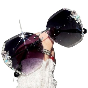 Custom Logo Newest Trending Custom Logo Luxury Rhinestone Shades <b>Sunglasses</b> UV400 Metal Rimless Diamond <b>Sunglasses</b> for Women - Product Image 4