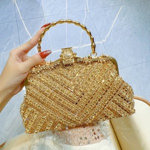 PLAYMAX PM059 Sacs de soirée classiques de luxe personnalisés scintillants, sacs de banquet colorés avec chaîne en strass, matériau PU, fermeture magnétique - Product Image 5