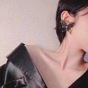 Boucles d'oreilles pendantes papillon en alliage et résine de la série <span class=keywords><strong>Insen</strong></span> coréenne – Tendance, polyvalentes, nouveau design, très populaires sur internet - Product Image 3