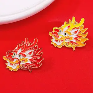 Artisanat décoratif personnalisé fabriqué en Chine épingles en forme de dragon insigne de broche en émail doux en métal