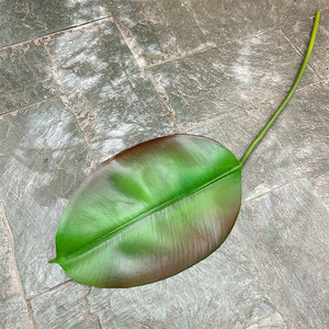 Rama sintética de mimbre de PE con hojas delgadas de <span class=keywords><strong>sauce</strong></span> <span class=keywords><strong>llorón</strong></span> de plástico realista para decoración de techo y accesorio de fondo de escenario pastoral - Product Image 4
