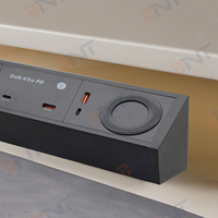 Ce approuvé multi-fonctionnel bureau pince prise multiprise 2 prises ca 16A courant nominal double USB A + C UK pour poste de travail