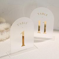 Panneaux de table arqués ronds pour invités, numéros de table hexagonaux pour mariage avec supports pour réception