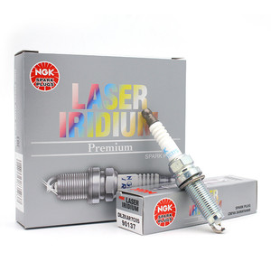 Bujías de iridio láser NGK auténticas DILZKAR7C11S 90137 para reemplazo de encendido del motor del vehículo - Product Image 1