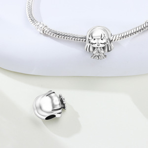 Esta nueva y adorable lámpara de araña con temática de oración para niñas presenta un diseño original que es discreto pero lujoso y versátil. - Product Image 5