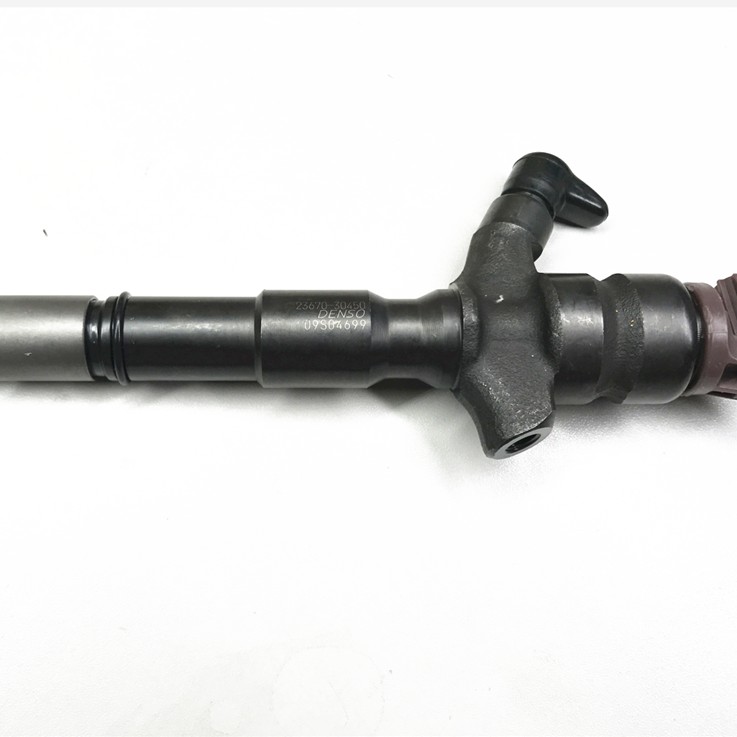 Diesel fuel 1KD 2KD FTV Common Rail Injector 095000-5880 For TOYOTA 23670-30050 23670-39095 23670-39096 nozzle DLLA145P864