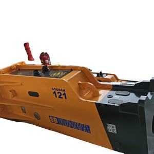 Martillo Hidráulico Tipo Caja SB121 con Cincel de 155 mm de Diámetro para Excavadoras de 28-35 Toneladas, Incluye Cuerpo Principal Nuevo - Product Image 1