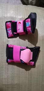 Rodilleras y <span class=keywords><strong>Coderas</strong></span> Rígidas para Niños y Protectores de Muñeca para <span class=keywords><strong>Patinaje</strong></span> en Línea, <span class=keywords><strong>Patinaje</strong></span> sobre Ruedas, Skateboarding y Patinete - Product Image 4