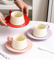 Ensemble tasse et soucoupe à café en céramique de style américain rétro, tasse à thé esthétique de haute qualité pour femmes, coffret cadeau avec logo personnalisé disponible